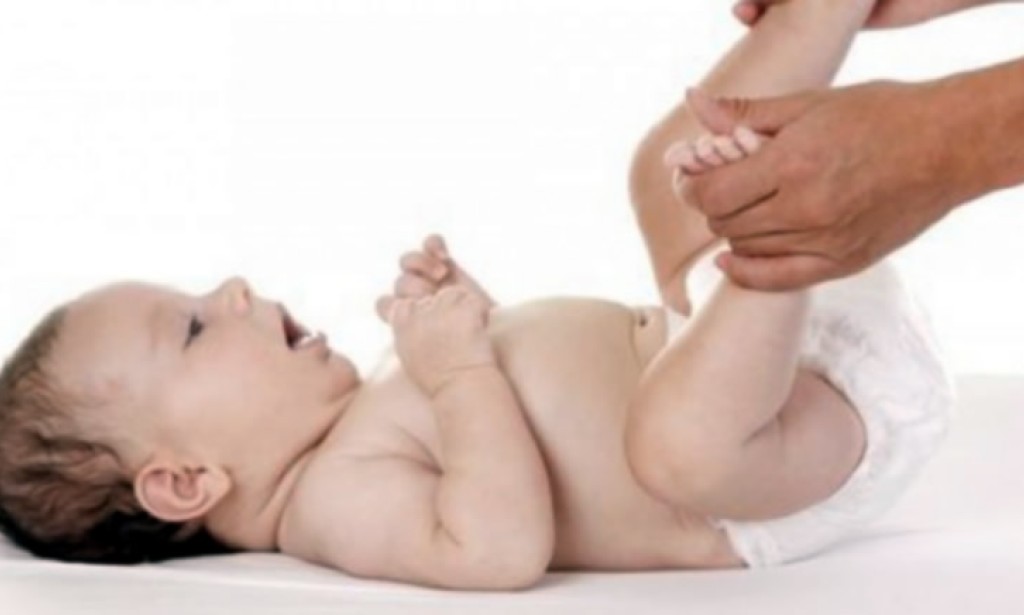 Šta treba da znate kad krenete u posetu tek rođenoj bebi?