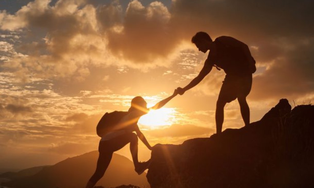 5 razloga zašto je dobro pomagati drugima