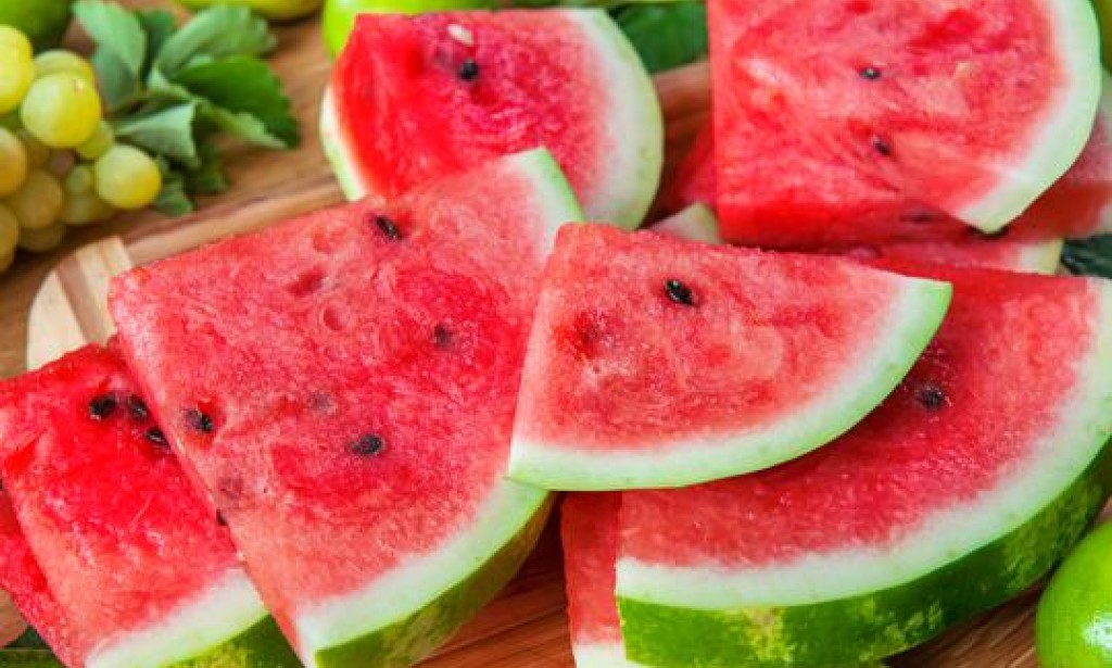 10 razloga zašto je dobro jesti lubenicu