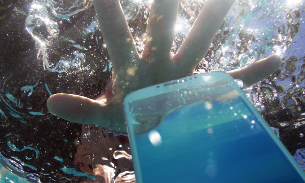 Zaštita mobilnog telefona – zaštita ekrana, od vode i ekstrenih temperatura