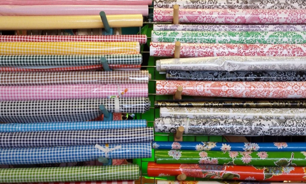 Zašto treba koristiti stolnjake i podmetače?