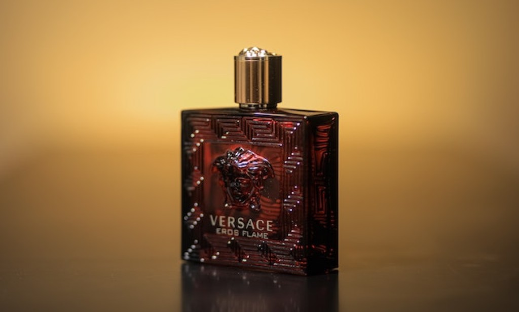 Mirisni svemir modne kuće Versace