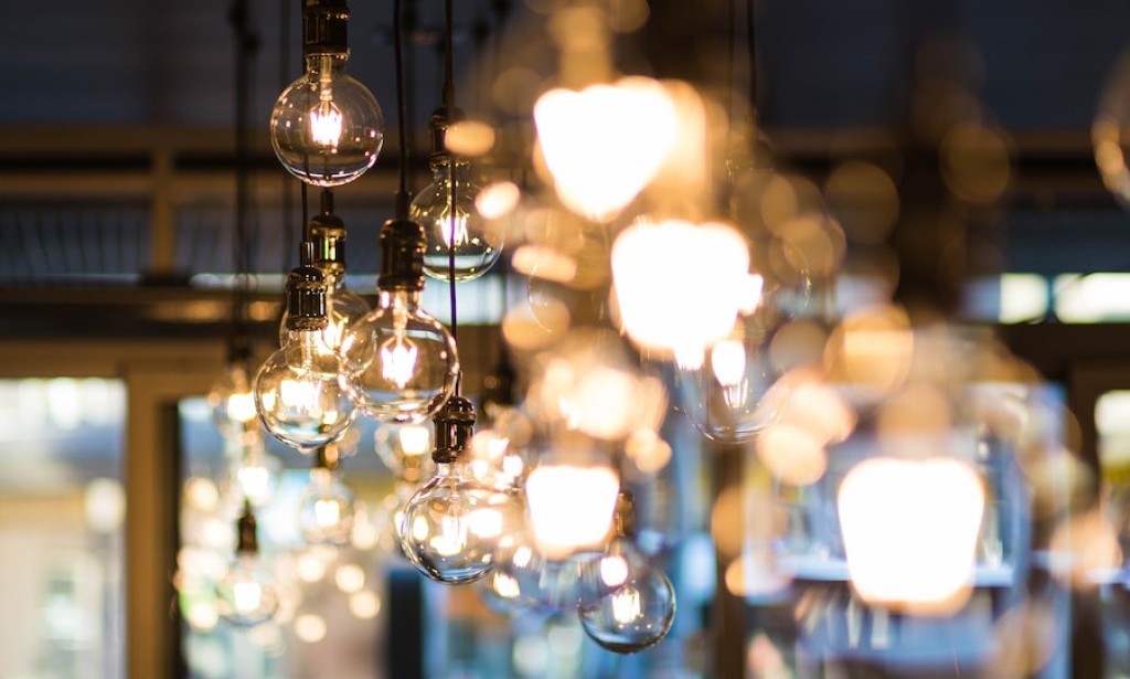 Evo zbog čega bi trebalo da rasvetu kupujete u specijalizovanim prodavnicama