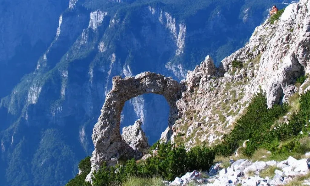 Čvrsnica: Kraljica Hercegovačkih Planina