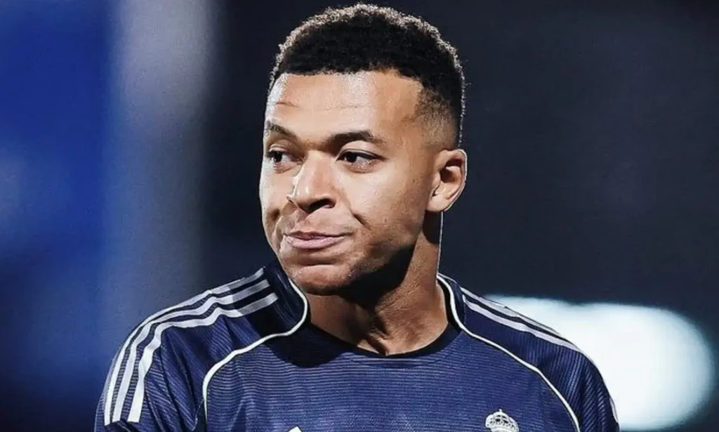 Skandal u Real Madridu: Ljekari navodno pregledali pogrešno koljeno Mbappéa